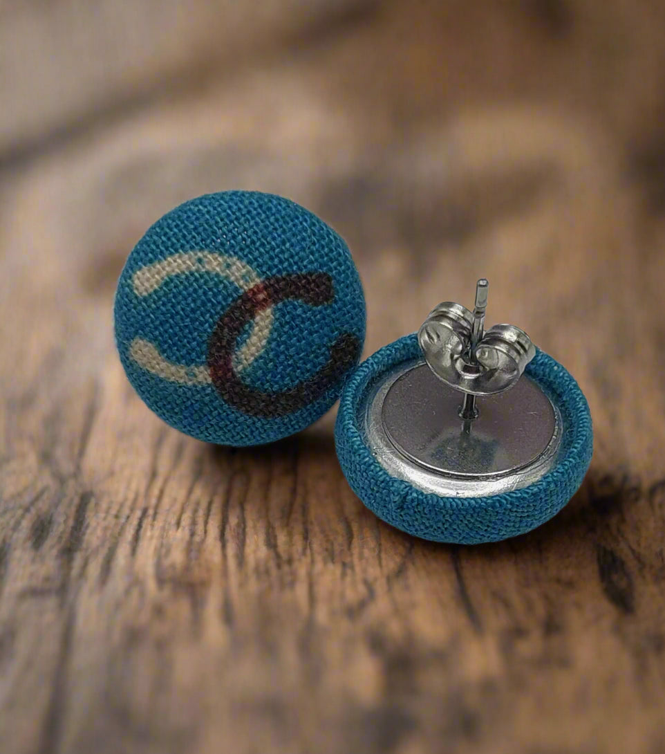 Horseshoes Fabric Button Earrings (16mm)