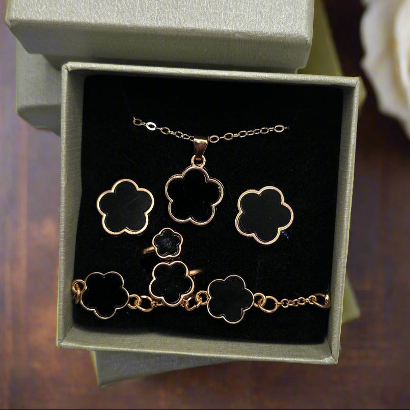 Black Flower Jewelry Set