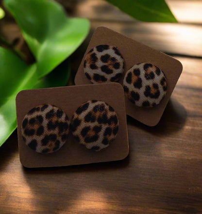 Leopard Print Pattern Fabric Button Earrings (16mm)