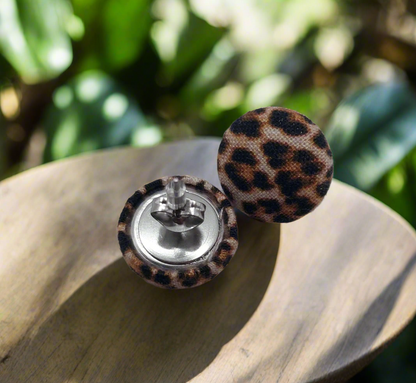 Leopard Print Pattern Fabric Button Earrings (16mm)